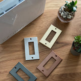 マテリアルブック(全8種類のコンセントプレートが入ったサンプル帳)( 販売終了SHINE BLACK・SHINE AMBER )